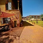 Le Clos Zélie Pensión