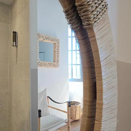 Le Clos Zelie Konukevi 3*